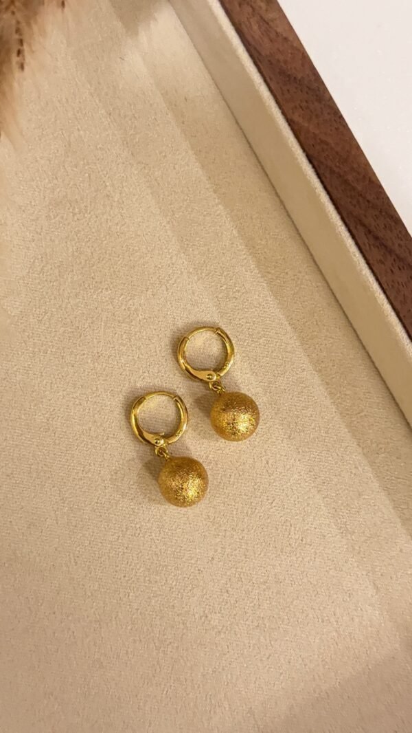 Gold ball hoops