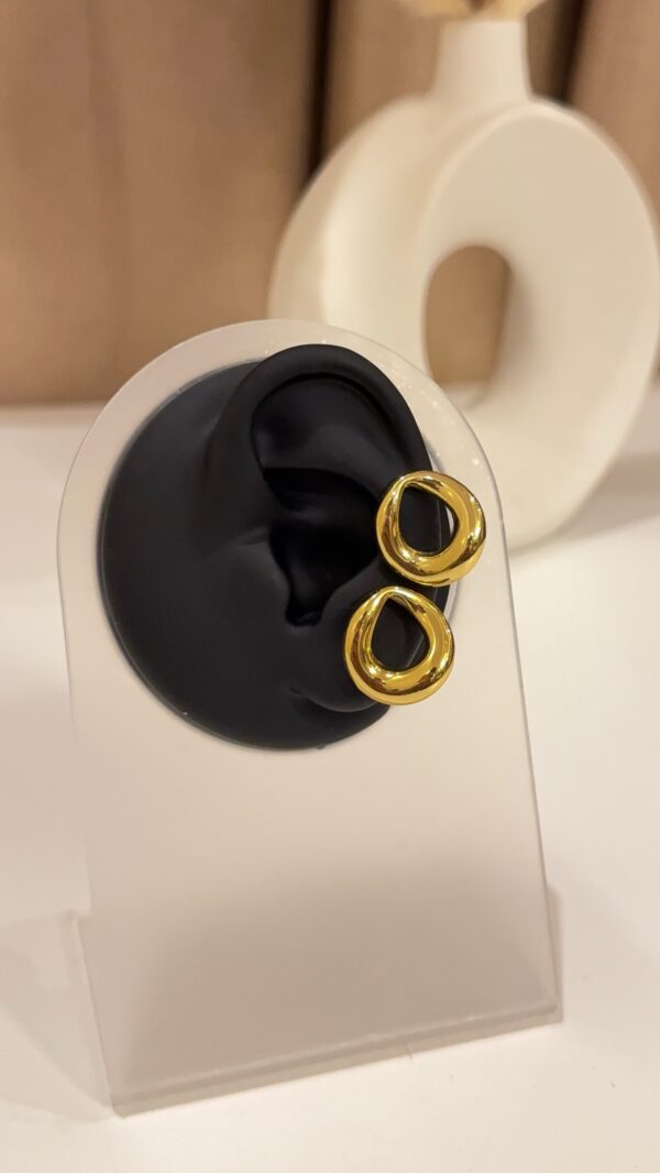 Halo studs