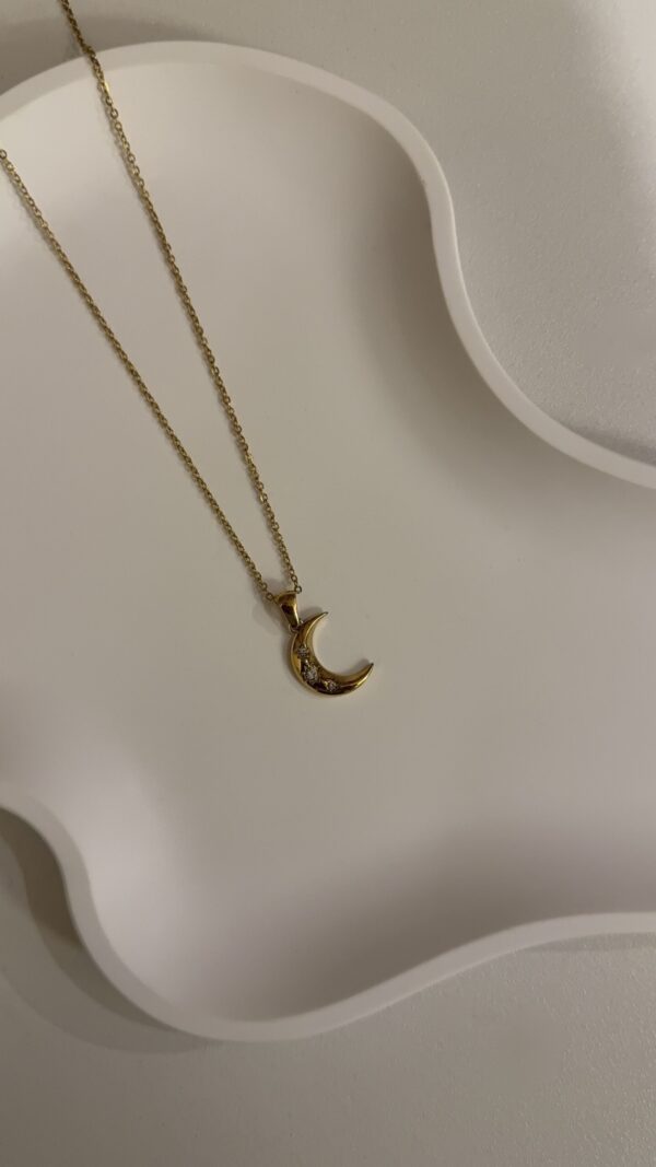 Crescent necklace