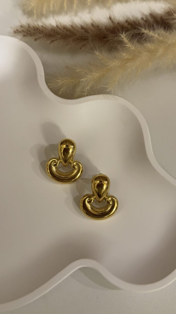 Orbit drop earring