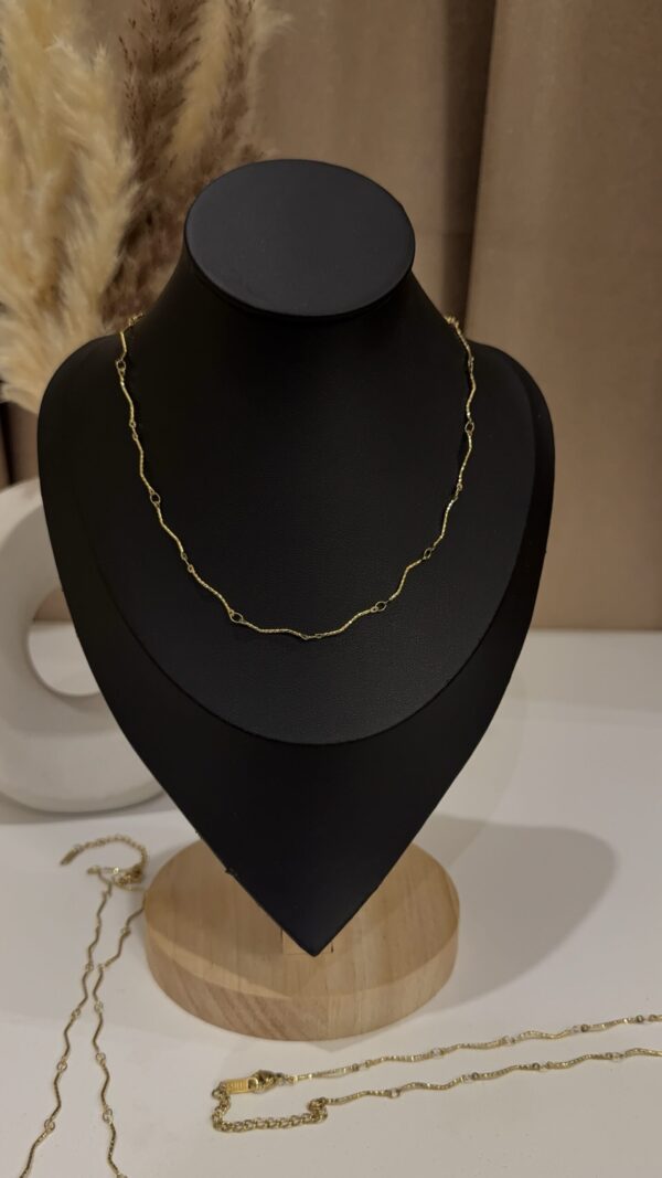 Plain necklace