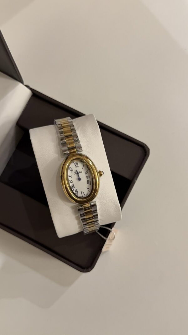 Scottie oval dial