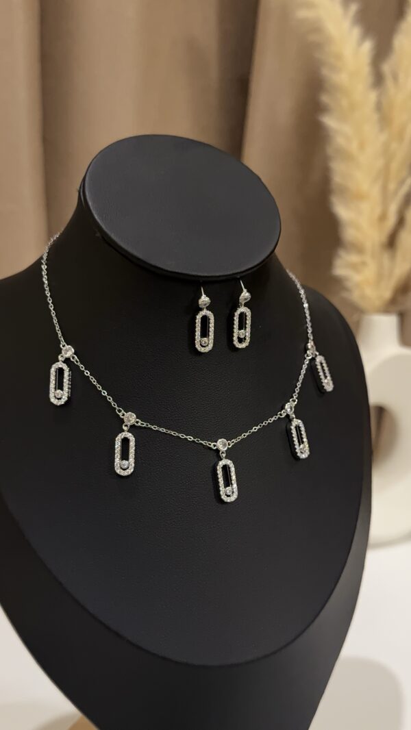 Missika choker set