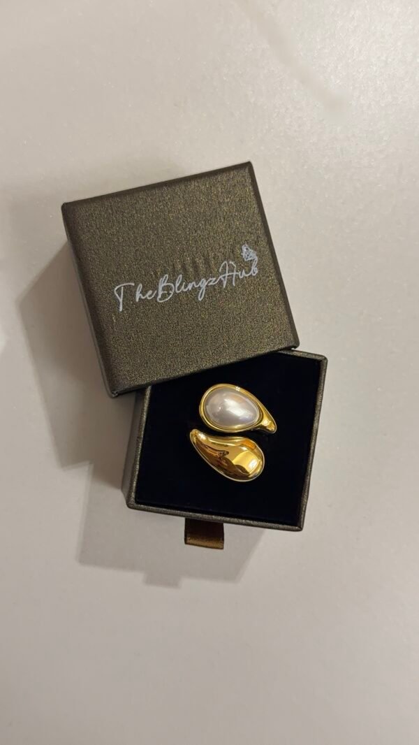 Isla pearl ring