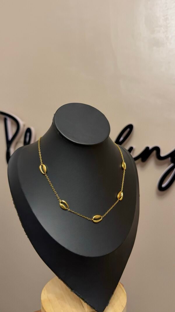 Cowry necklace